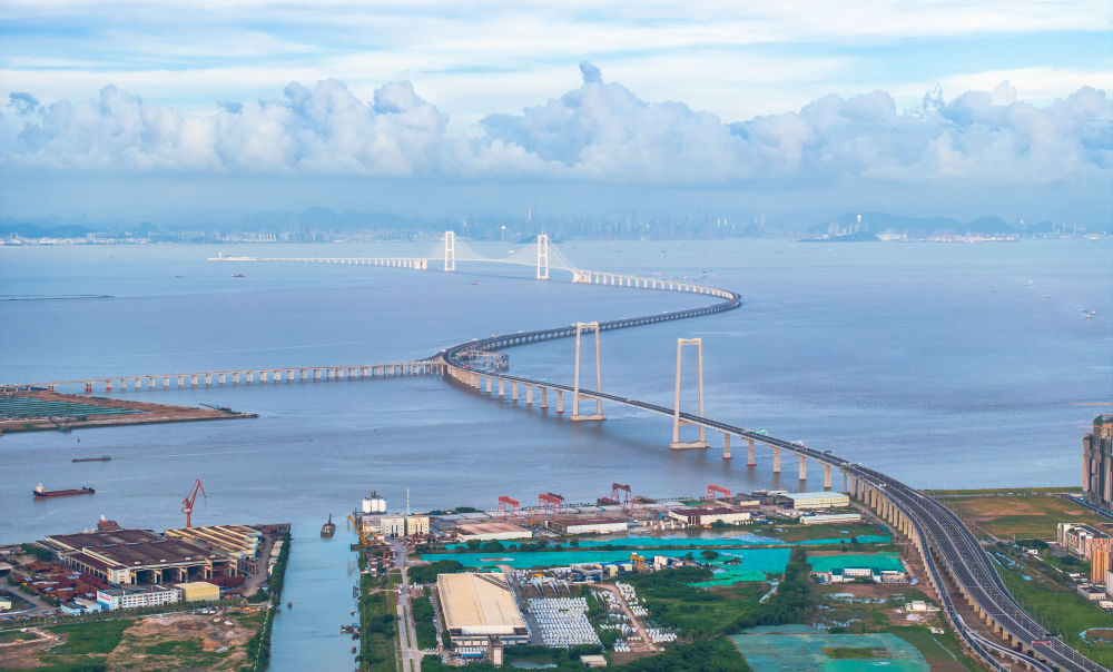 又踏層峰辟新天——《中共中央關于進一步全面深化改革、推進中國式現代化的決定》誕生記